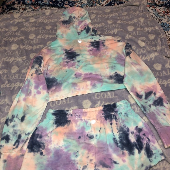 Two Piece Set - Picture 2 of 2